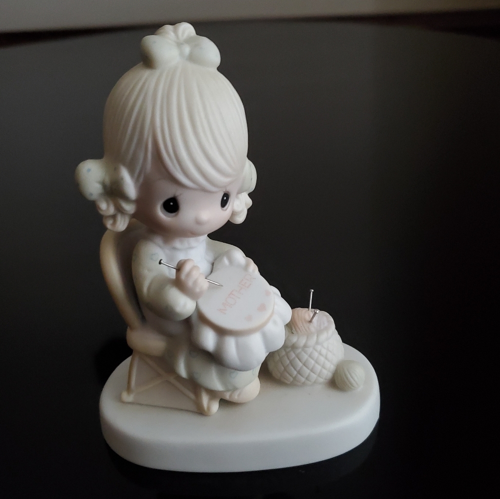 Vintage Jonathan and David 1979 "Mother Sew Dear"
